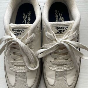 Boys Reebok Cream & Navy  Lace-Up Sneakers